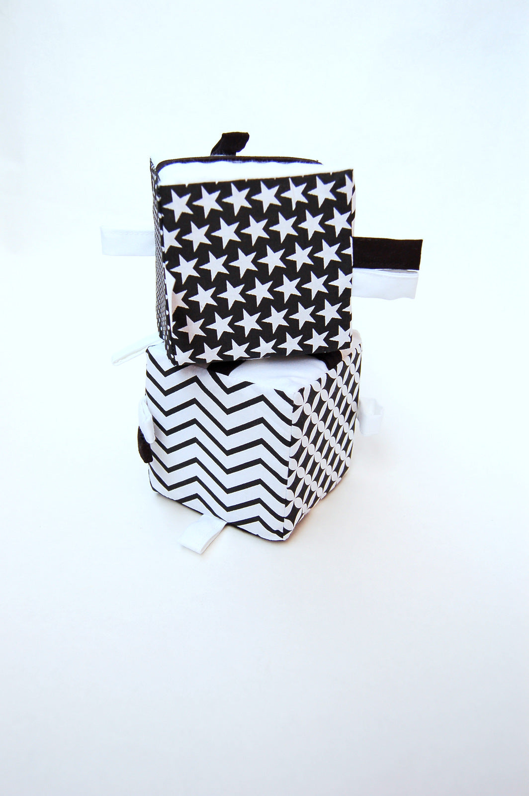 MyMoo Cubo sensoriale Busy cube - Bianconero