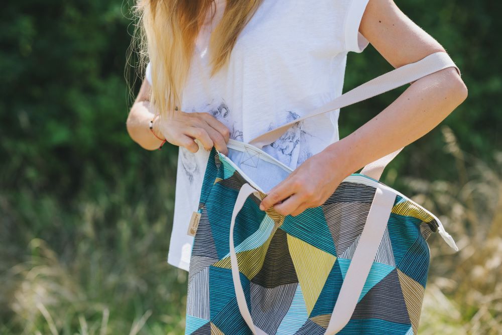 Monkey Mum® Piccola borsa in stoffa per accessori Carrie - Fascino geometrico