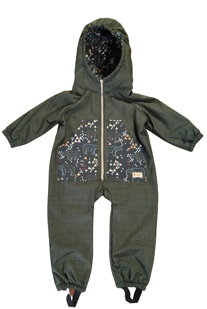 Monkey Mum® Tuta softshell invernale per bambini con interno in pile teddy - Piccolo cacciatore kaki con l'orso - tag. 98/104, 110/116