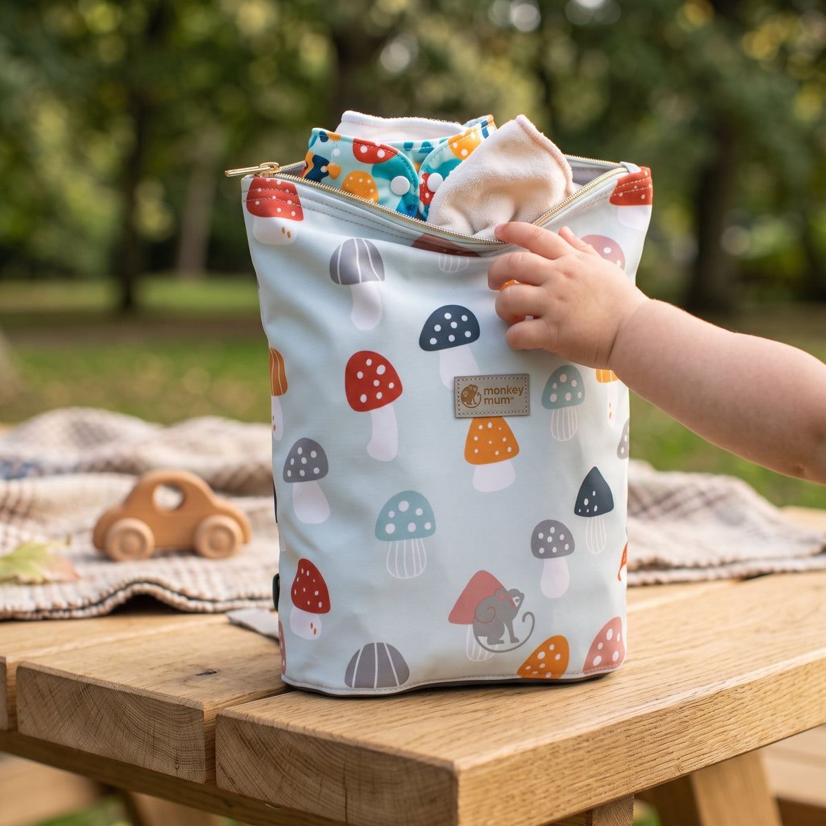 Zainetto softshell per bambini Monkey Mum® - Amanite multicolori