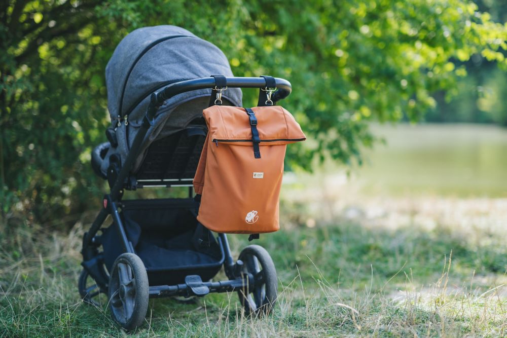Monkey Mum® Zaino integrato in softshell per il marsupio Carrie - Gita misteriosa